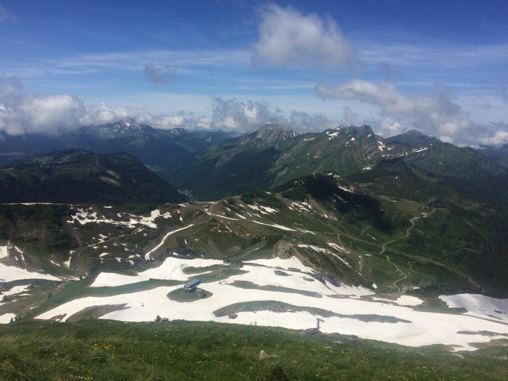 Châtel : départ de Pré la Joux (1279 m) arrivée Pointe sud de Cornebois (2204 m).