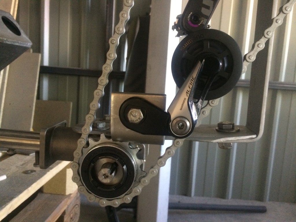 Installation du tendeur de chaîne Shimano.